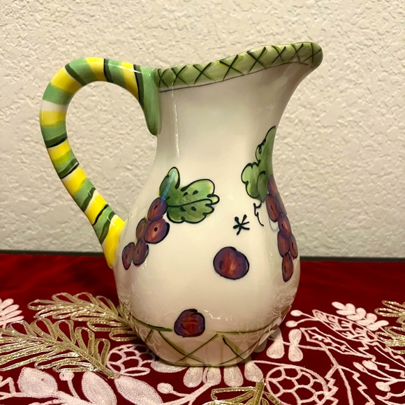 Julia Junkin  Studio Ceramic Mrs Pitcher. Made In The Philippines - Picture 3 of 9